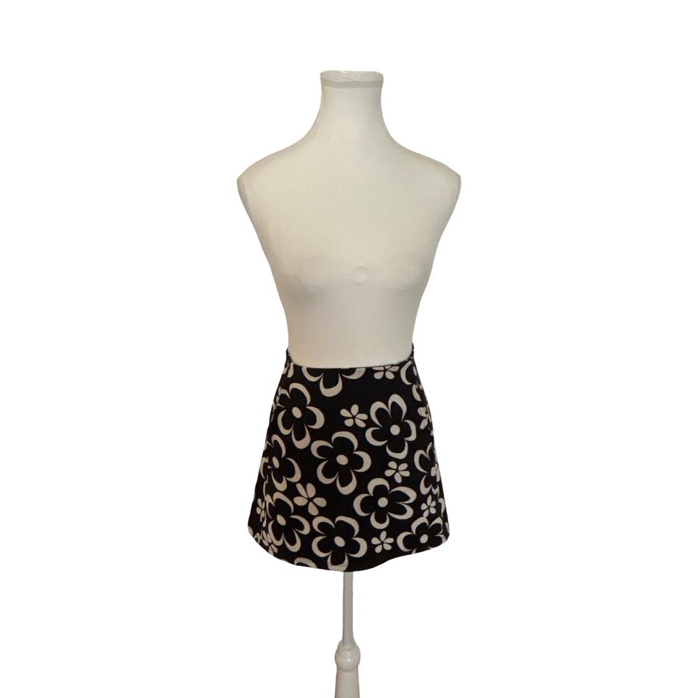 Altar’d State Floral Mini Skirt XS With Pockets - Picture 6 of 7